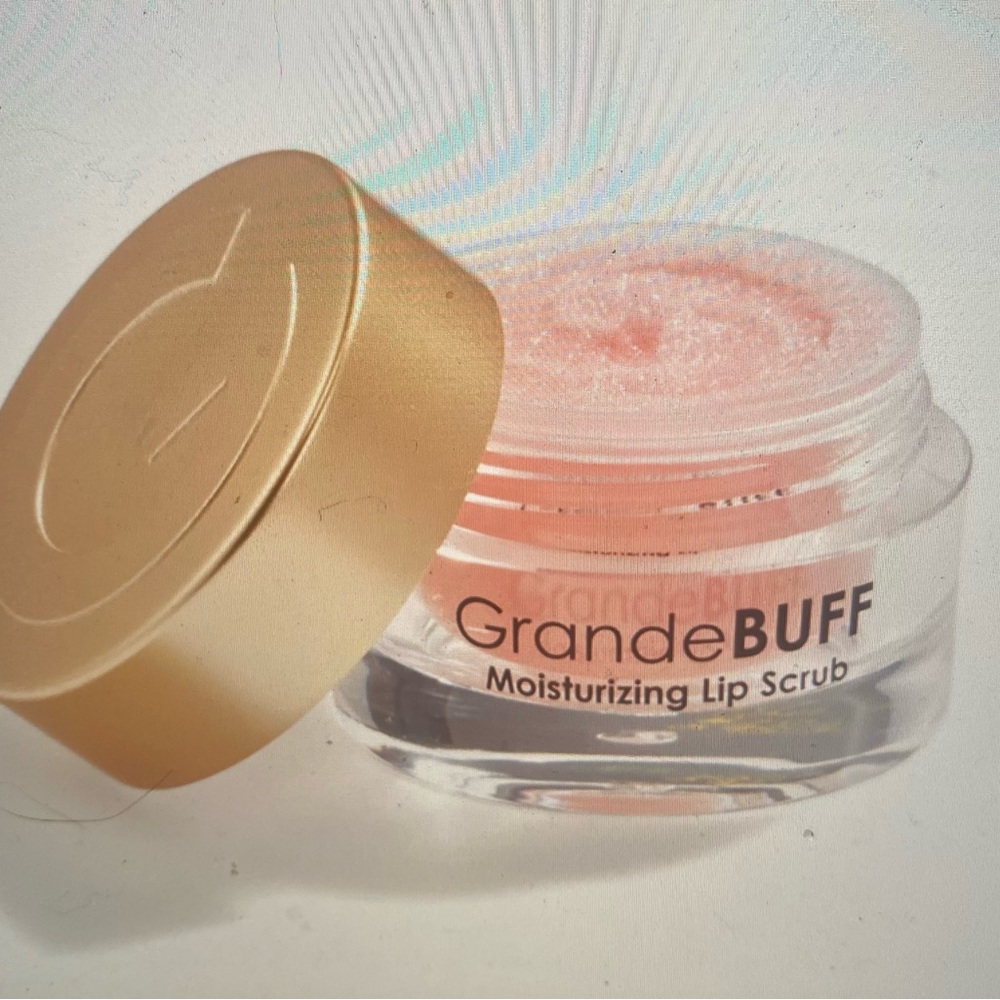 Grande Cosmetics Grande Buff Moisturizing Lip Scrub 15 grams New In Box